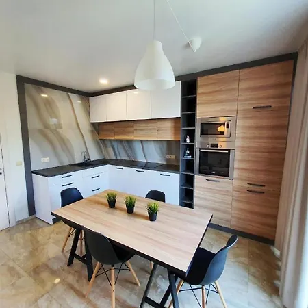 Atlantic Apartment *
