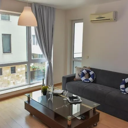 Atlantic Apartment