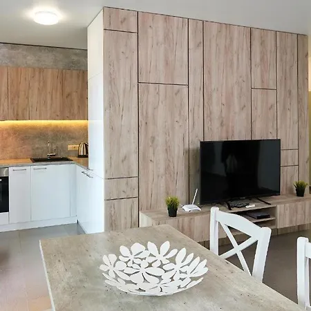 Atlantic Apartment *